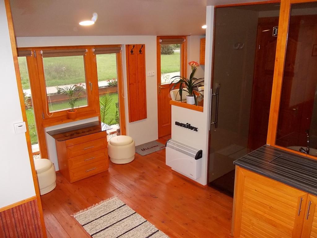 Maxilux Apartment