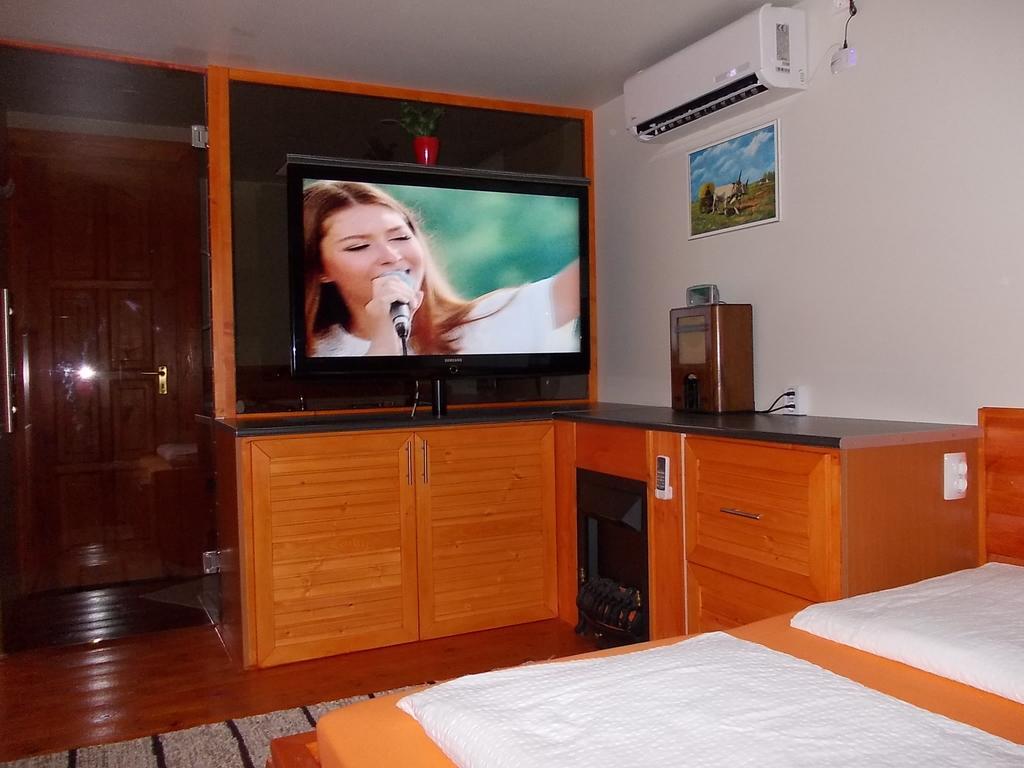 Maxilux Berekfürdő